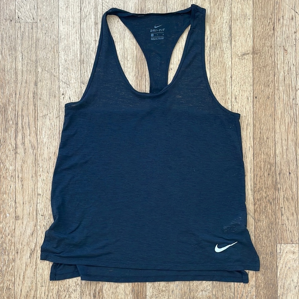 Nike size Medium black workout tank